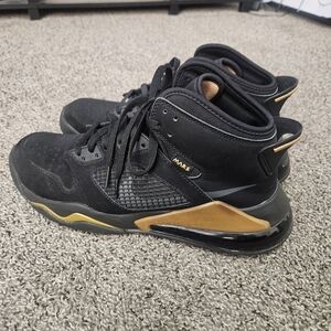Men's Black and Gold Sneakers